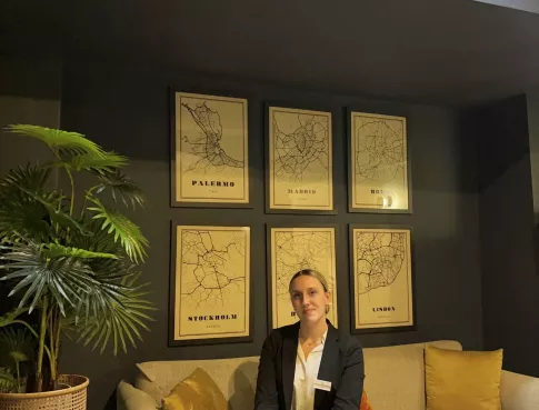 Decouvre l'interview de Lola, étudiante 1ère année Bachelor Tunon Reims !