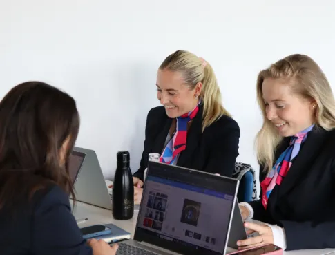 Business Game : pop-up œnologique de luxe 