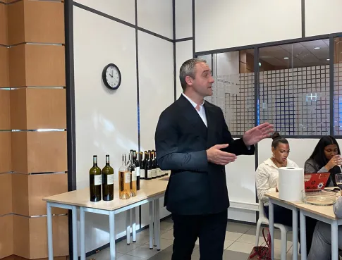 UNE MASTER CLASS D'EXCEPTION AUTOUR DU VIN A TUNON NICE !