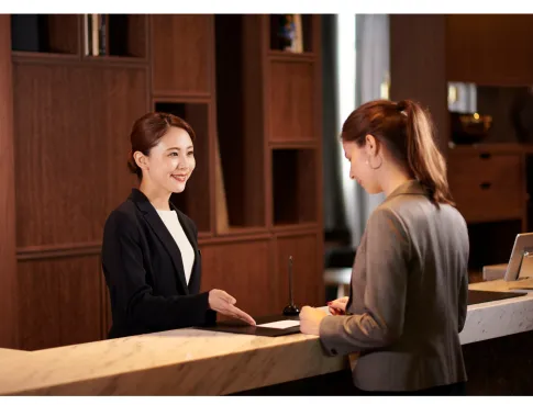 Les futures étoiles du service se forment ici 