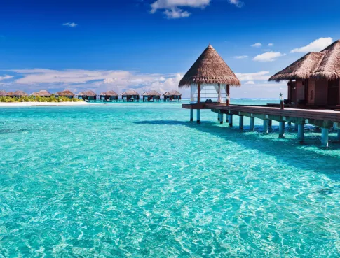 Les destinations 2026 : du d&eacute;sert arabique aux &icirc;les priv&eacute;es, o&ugrave; r&eacute;serve-t-on l&rsquo;exclusif ?