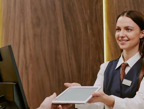 Les m&eacute;tiers du tourisme &agrave; l&rsquo;&egrave;re de l&rsquo;intelligence artificielle