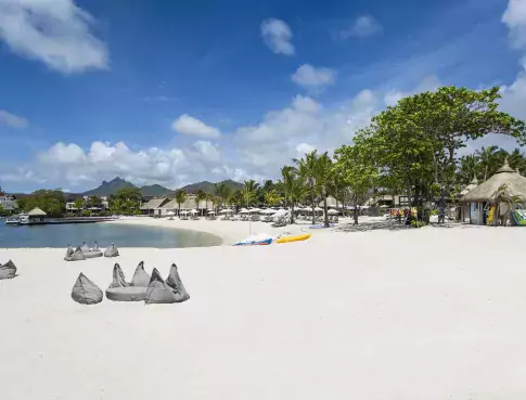 anahita_beach_boat_house