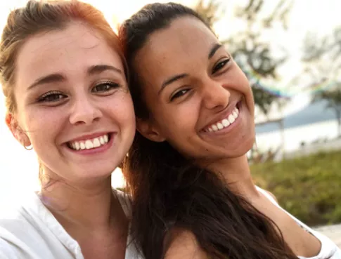 Charlotte et Laurie au Royal Sands***** au Cambodge