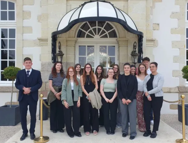 ECOLE-TUNON-NANTES--BTS-TOURISME
