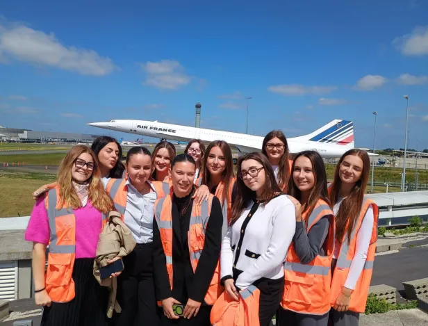 SORTIE-AEROPORT-ATA1-ECOLE-TOURISME-REIMS1