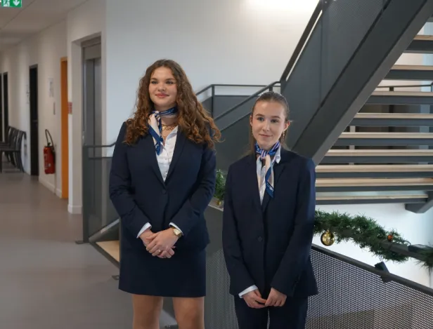 Hotesse-de-l'air-Tunon-Angers-2025-Formation