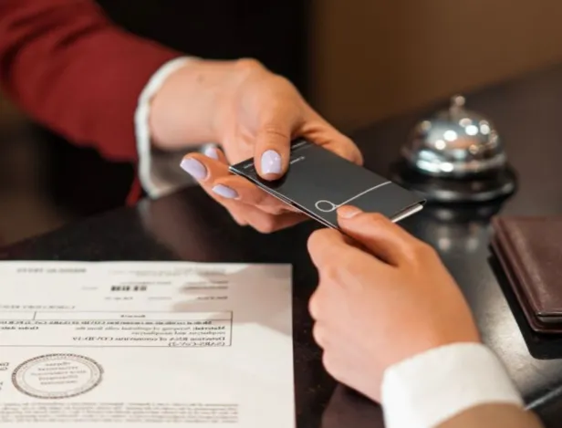 formation-h&ocirc;tellerie-bachelor-tunon